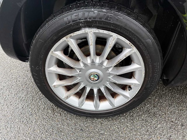 Alfa romeo - 2012 - mito - personenauto - afbeelding 7 van  26