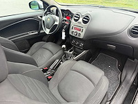 Alfa romeo - 2012 - mito - personenauto - afbeelding 10 van  26