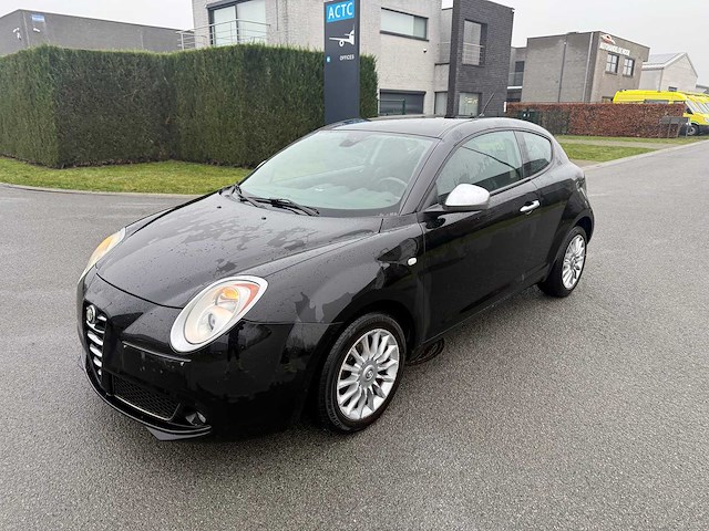 Alfa romeo - 2012 - mito - personenauto - afbeelding 12 van  26