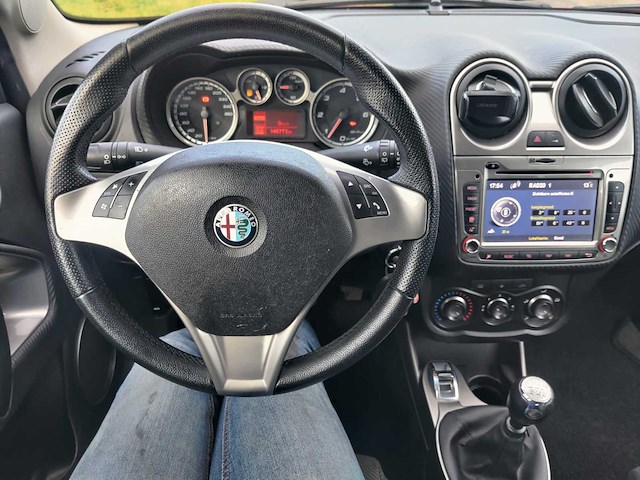 Alfa romeo - mito - car - 2009 - afbeelding 10 van  16