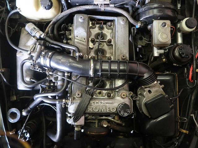 Alfa romeo - spider - classic cars >15 - afbeelding 53 van  67