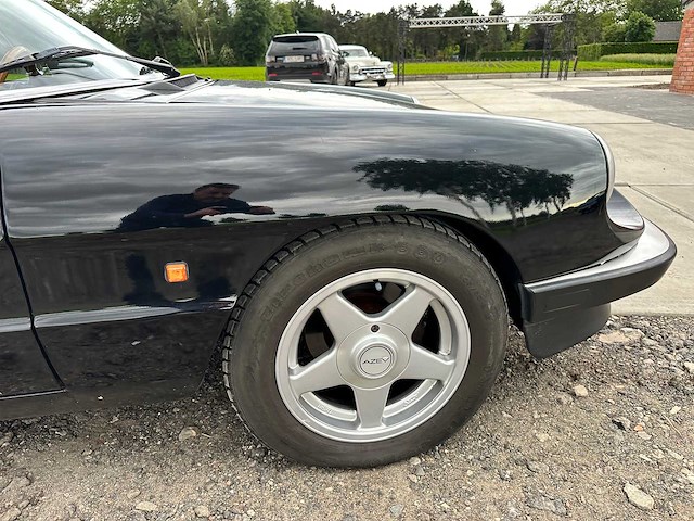 Alfa romeo - spider 1600 - oldtimer - afbeelding 19 van  34