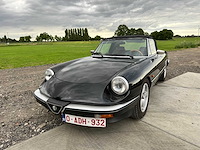 Alfa romeo - spider 1600 - oldtimer - afbeelding 12 van  34