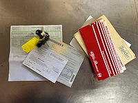 Alfa romeo - spider 1600 - oldtimer - afbeelding 28 van  34