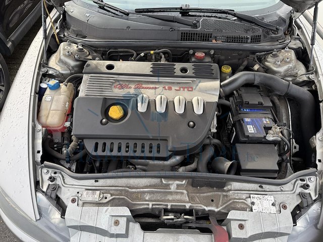 Alfa romeo 147 1.9 jtd impression, 2006 - afbeelding 15 van  28