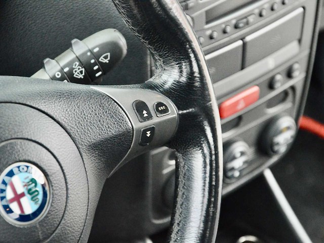 Alfa romeo 147 gta 937 vintage auto's > 15 - afbeelding 13 van  36