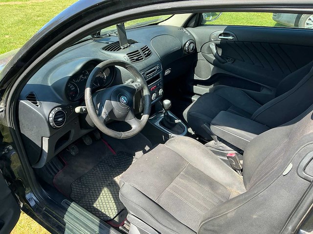 Alfa romeo 147 personenauto - afbeelding 12 van  12