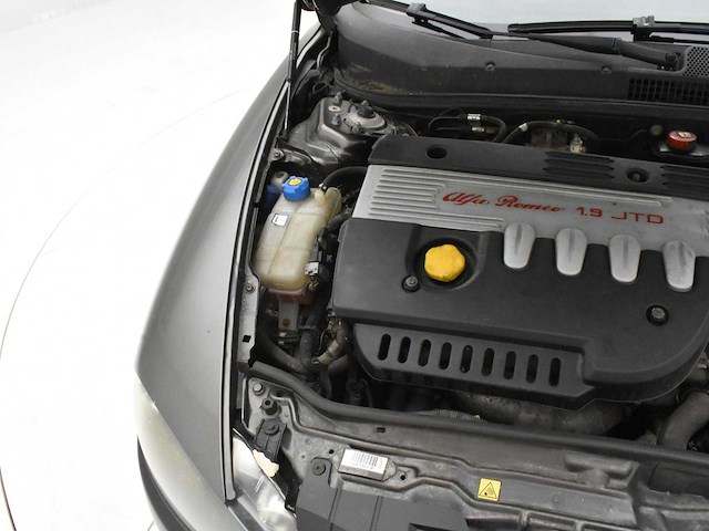 Alfa romeo 147 - afbeelding 13 van  31