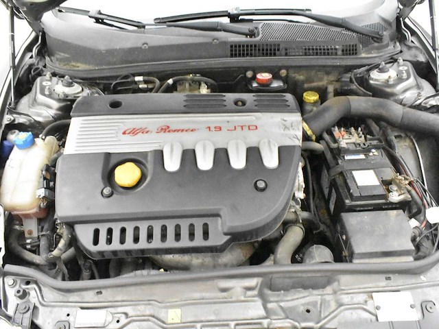Alfa romeo 147 - afbeelding 15 van  31
