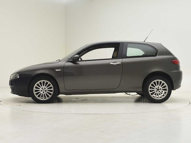 Alfa romeo 147 - afbeelding 28 van  31