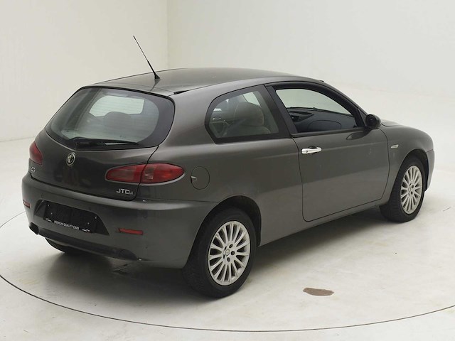 Alfa romeo 147 - afbeelding 29 van  31