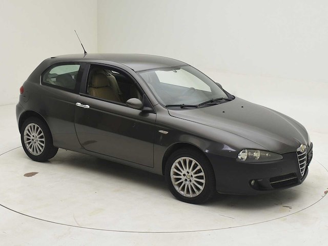 Alfa romeo 147 - afbeelding 30 van  31