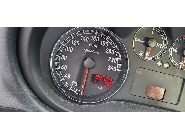 Alfa romeo 147 - afbeelding 10 van  19