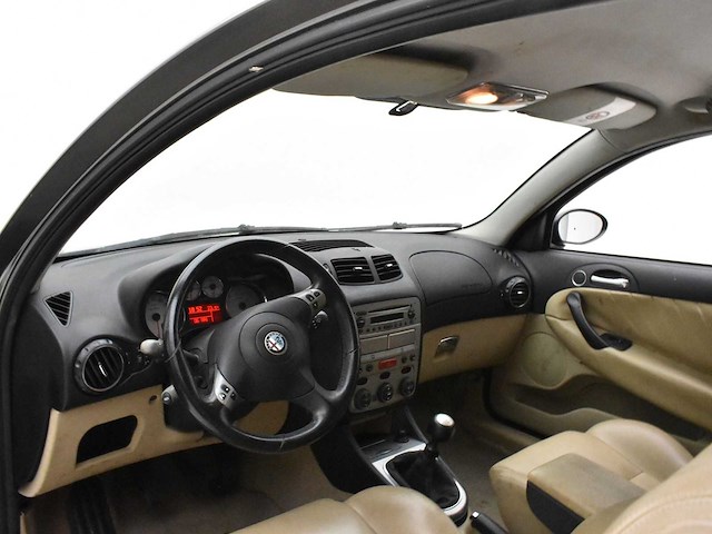 Alfa romeo 147 - afbeelding 9 van  35