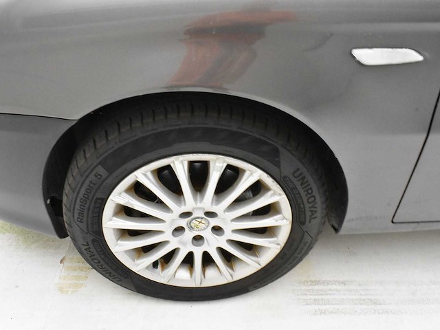 Alfa romeo 147 - afbeelding 19 van  35
