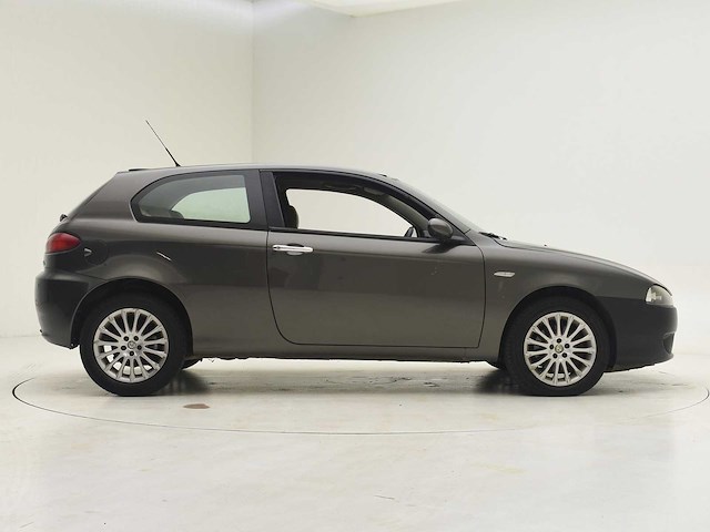 Alfa romeo 147 - afbeelding 22 van  35
