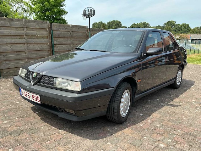 Alfa romeo 155 1.8 twin spark oldtimer 1992 - afbeelding 1 van  51