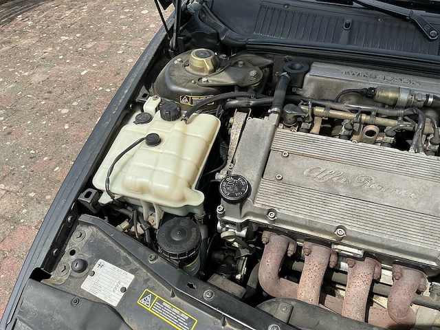 Alfa romeo 155 1.8 twin spark oldtimer 1992 - afbeelding 36 van  51