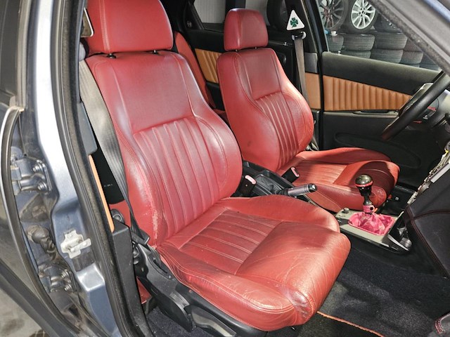 Alfa romeo 156 gta 3.2v6, 2002 - afbeelding 27 van  40