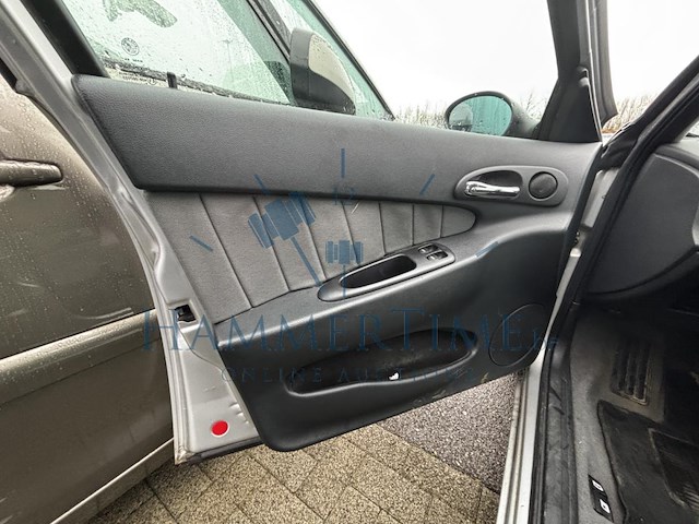 Alfa romeo 156 sw 1.6i 16v ts impression, 2000 - afbeelding 29 van  30