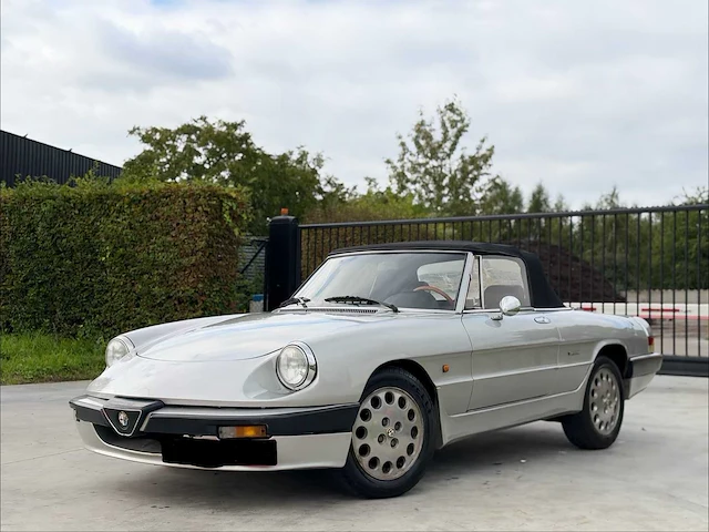 Alfa romeo alfa romeo 2000 spyder cabrio oldtimer - afbeelding 17 van  17