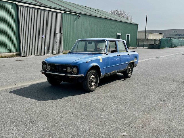 Alfa romeo giulia nuova super 1600 vintage auto's > 15 - afbeelding 1 van  28