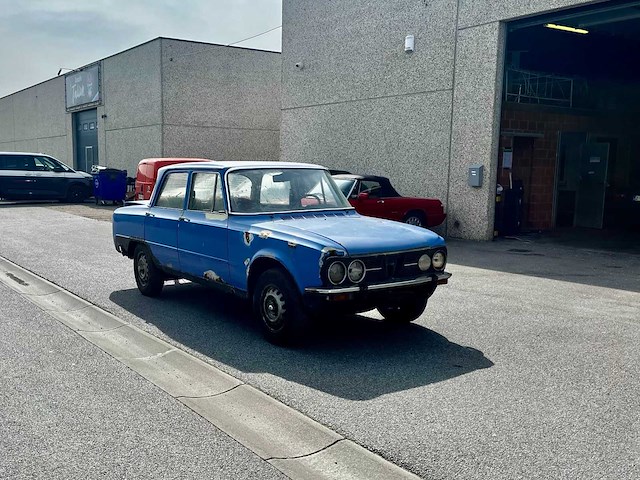 Alfa romeo giulia nuova super 1600 vintage auto's > 15 - afbeelding 26 van  28