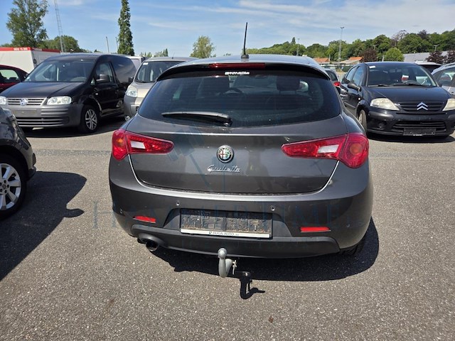 Alfa romeo giulietta 1.4 tb multiair exclusive tct 170 at, 2015 - afbeelding 37 van  41