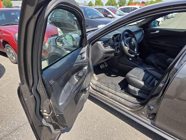 Alfa romeo giulietta 1.4 tb multiair exclusive tct 170 at, 2015 - afbeelding 40 van  41