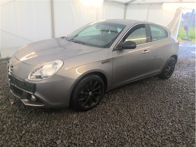 Alfa romeo giulietta 1.6 jtd, 2016 - afbeelding 1 van  12