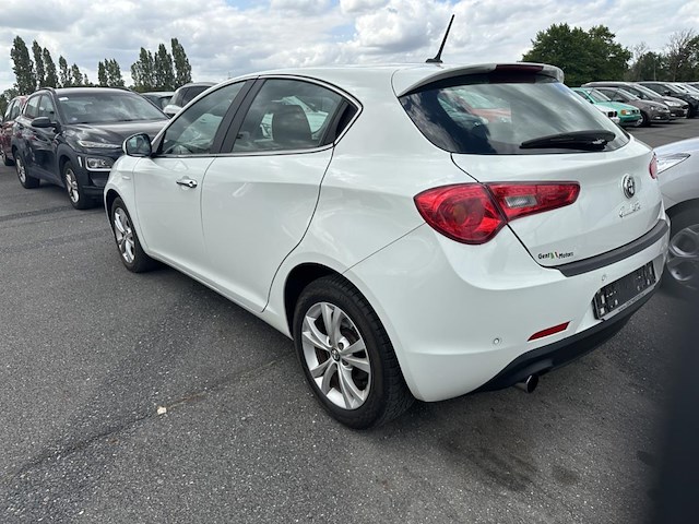 Alfa romeo giulietta 1.6 jtd m-jet distinctive start&stop,2012 - afbeelding 27 van  29