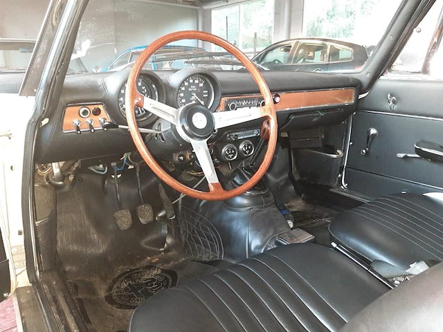 Alfa romeo gt1300, 1972 - afbeelding 10 van  31