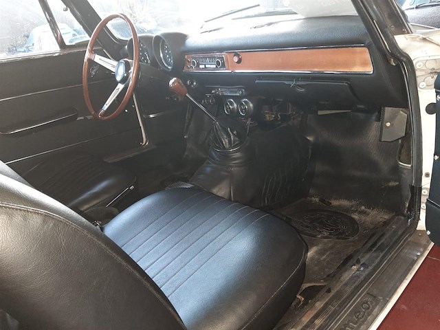 Alfa romeo gt1300, 1972 - afbeelding 15 van  31