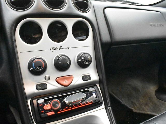 Alfa romeo spider 1.8t spark - afbeelding 10 van  61