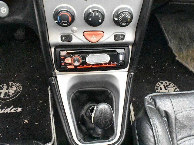 Alfa romeo spider 1.8t spark - afbeelding 13 van  61