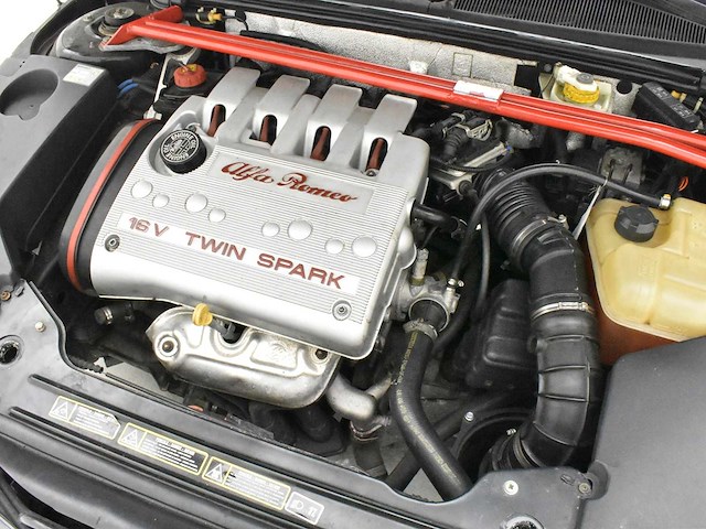 Alfa romeo spider 1.8t spark - afbeelding 27 van  61
