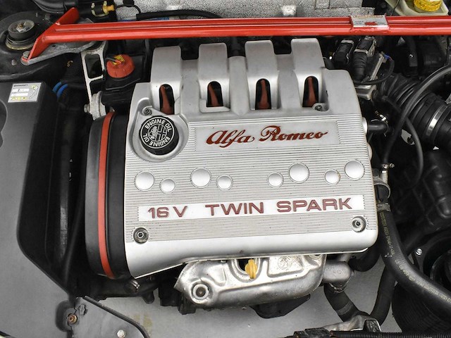Alfa romeo spider 1.8t spark - afbeelding 29 van  61