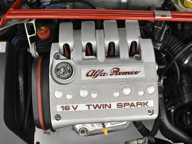 Alfa romeo spider 1.8t spark - afbeelding 30 van  61