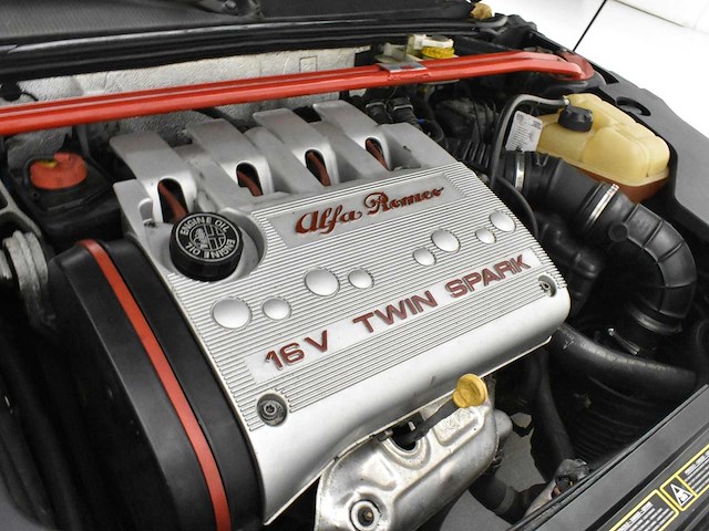 Alfa romeo spider 1.8t spark - afbeelding 31 van  61