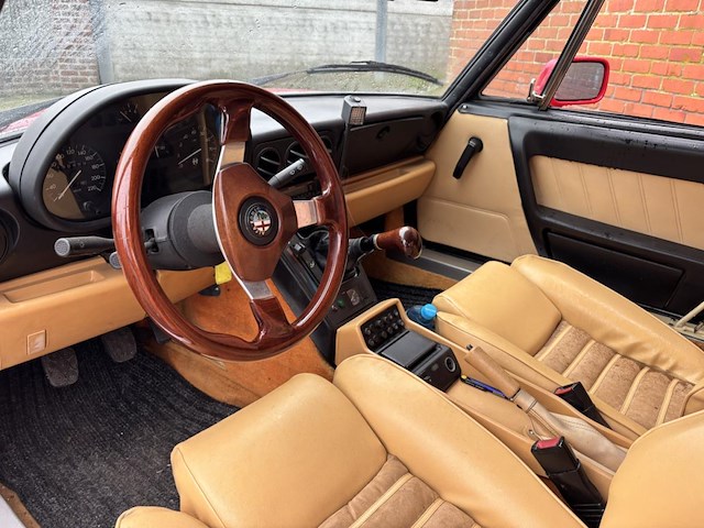 Alfa romeo spider, 1990 - afbeelding 9 van  46