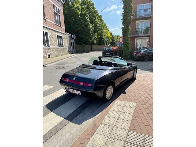 Alfa romeo spider oldtimer cabriolet - afbeelding 10 van  17
