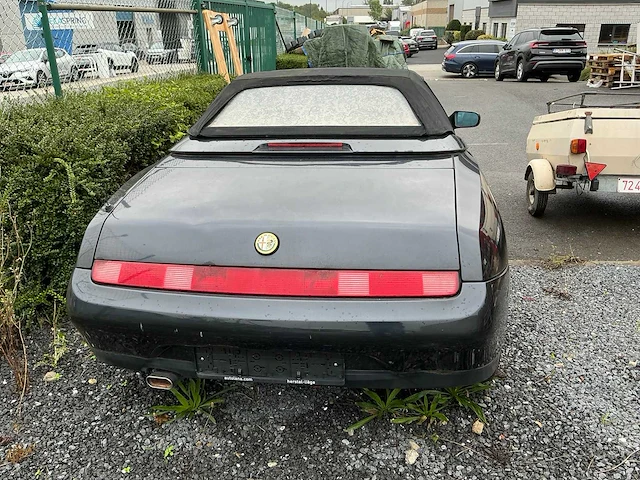 Alfa romeo spider oldtimer cabriolet - afbeelding 2 van  17