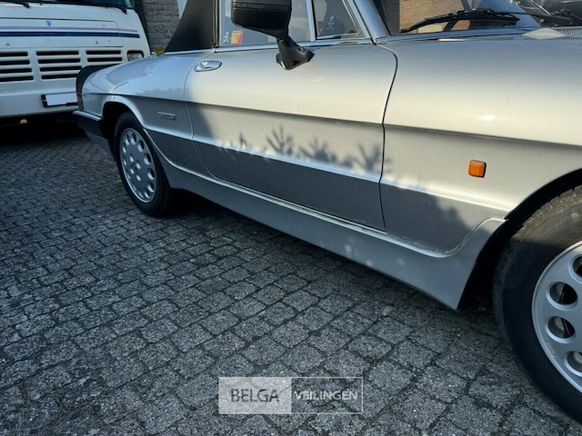 Alfa romeo spider - afbeelding 4 van  43