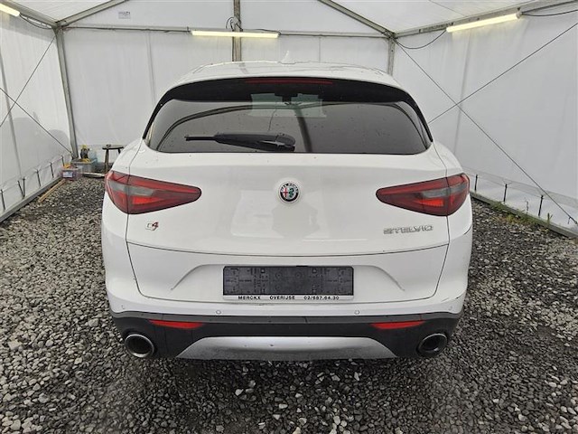Alfa romeo stelvio 2.0 t awd, 2018 - afbeelding 10 van  13