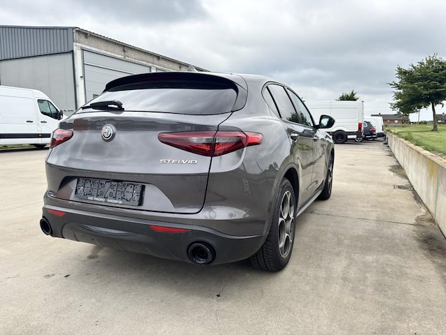 Alfa romeo stelvio, 2022 - afbeelding 32 van  36