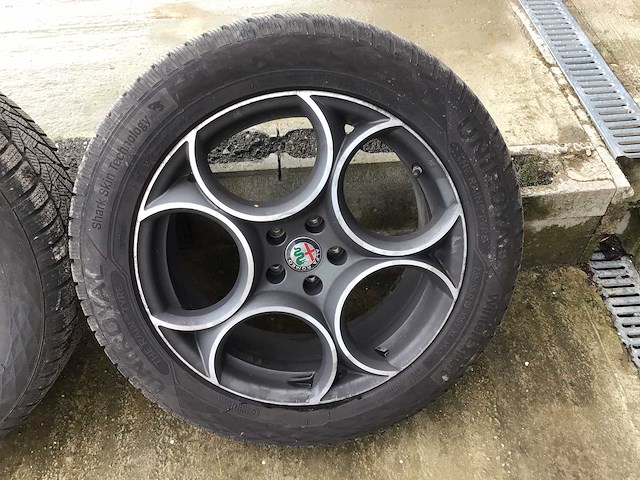 Alfa stelvio rim (4x) - afbeelding 5 van  9