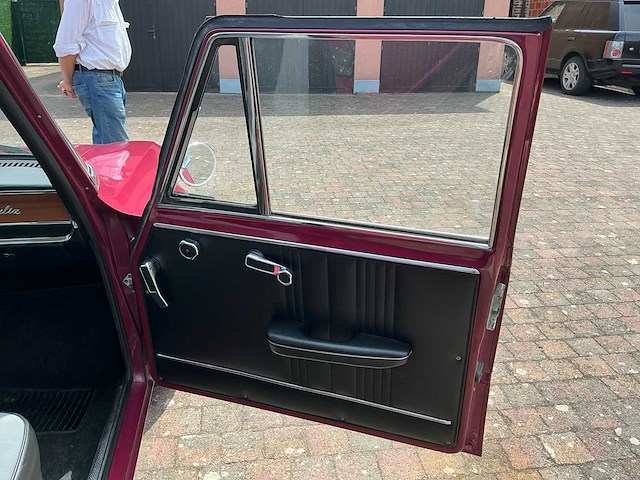 Alfo romeo nuova super 1300 oldtimer 1975 - afbeelding 12 van  40