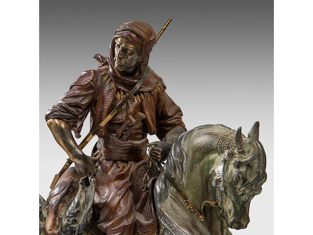 Alfred barye (1839-1882), arab hunter on horseback, various patinated spelter on an onyx base the sculpture: 56 x 46 cm. (22.05 x 18.10 in.), with base: 62 x 72 cm. (24.41 x 28.35 in.) - afbeelding 7 van  8