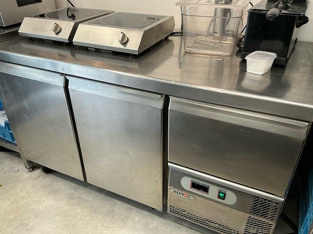 Alinox koelwerkbank - afbeelding 1 van  4