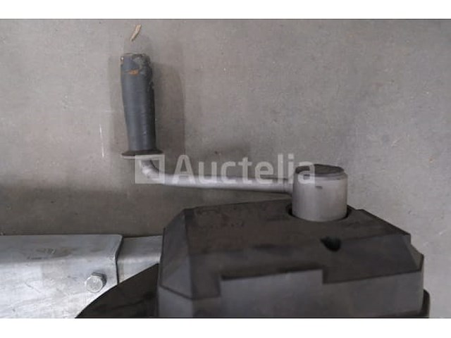 Alko 901 plus handgeschakelde lier - afbeelding 1 van  5